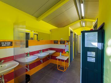 I nostri bagni condivisi, puliti e caldi