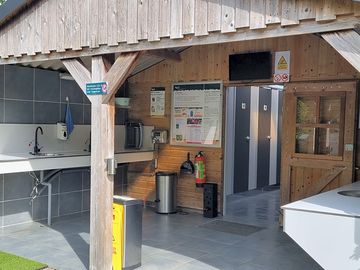 Sanitair gebouw