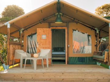 Safari tent decking