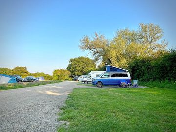 Gravel touring pitches