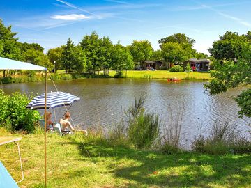 Pitches with view on the lake