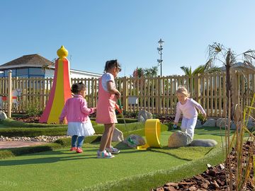 Adventure golf