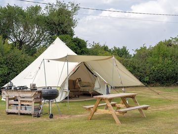 Clover tent