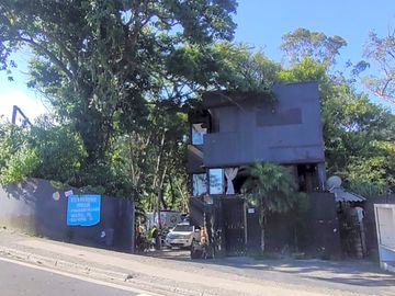 Entrance to the site