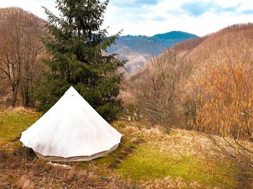 Fits tents of up to 6x6 metres