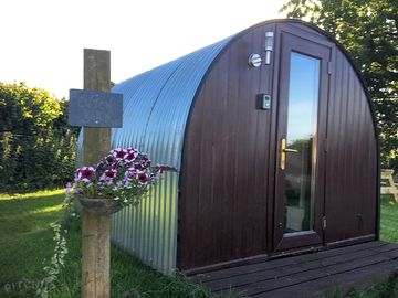 Cwtch exterior