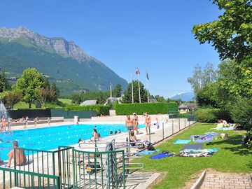 Free access to the local swimming pool