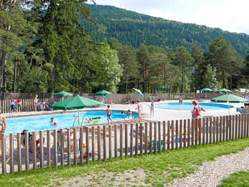 swimmingpool (added by manager 27 Mar 2018)