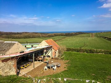 Visitor image of the barn just look at that view (added by manager 02 sep 2022)