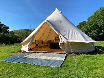 The Great Oak bell tent (added by manager 04 Jun 2022)