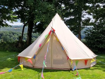 Bell tent among oak trees (added by manager 10 Jan 2024)