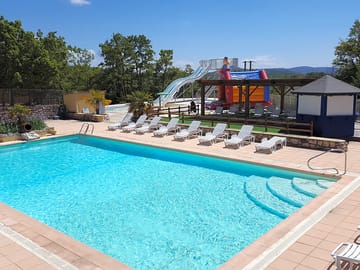 Heated swimming pool with a water slide (added by manager 18 Jun 2016)