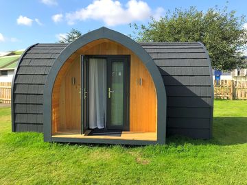 Smart and spacious camping pods (added by manager 08 Aug 2019)