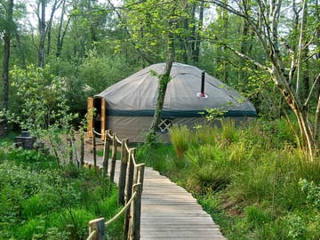 communal yurt (added by manager 27 Jun 2012)