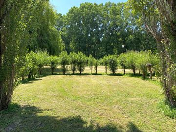 Grass pitches in the Marais Poitevin (added by manager 02 Jul 2023)