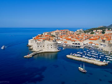 Visit the old town of Dubrovnik (added by manager 27 Feb 2015)