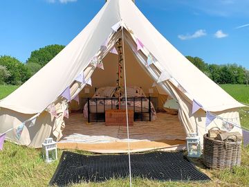 Roomy bell tent