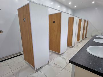 Toilets & showers