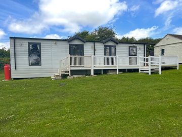 Deluxe two-bedroom static caravan