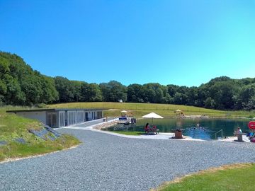 Andark lake