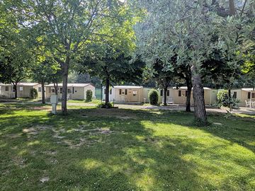 Ampie piazzole