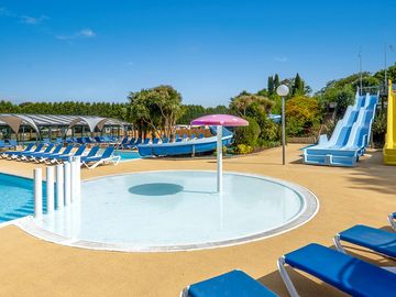 Aqua park with paddling pool