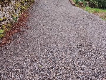 Entrance track