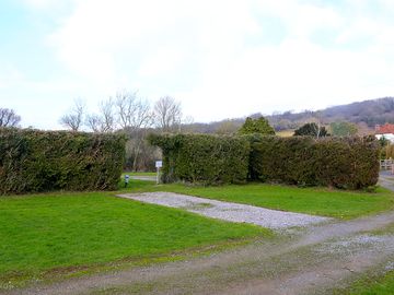 Pitches with hedges
