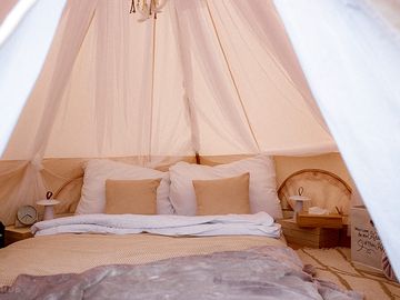 Cosy double bed