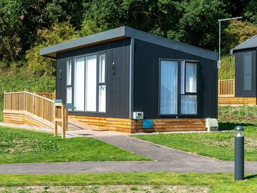 Deluxe glamping pod