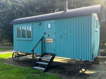 Meadowview Shepherds Hut