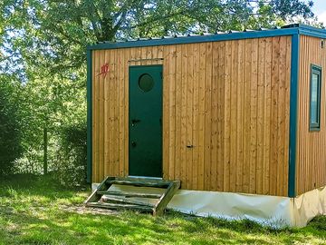 Private bathroom for each fully-serviced pitch