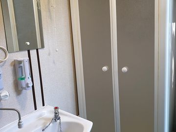 Brand new showers - 2019
