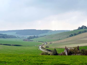 Newhouse lane and newhouse farmhouse