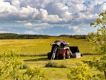 Roof tents allowed