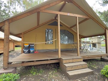 Safari tent