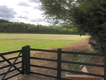 Quiet field