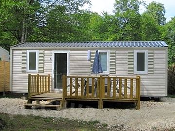 Mobil -home outside