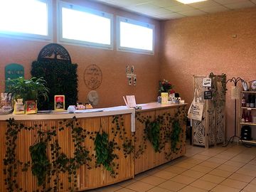Reception desk
