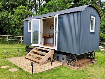 Shepherd's hut