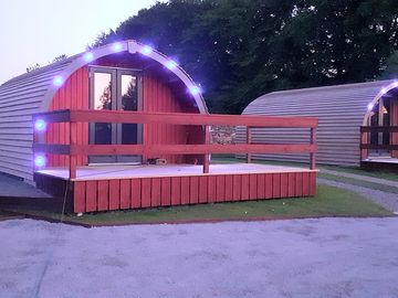 Smart wooden pods