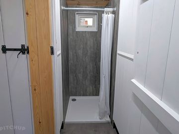 Shower cubicle