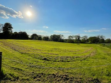 Non-electric grass pitch
