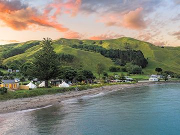 Oceanfront accommodation in Gisborne