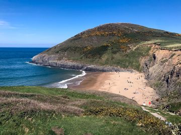 You can walk down to mwnt beach from the campsite in 20 minutes.