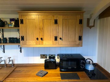 Hob, microwave and toaster