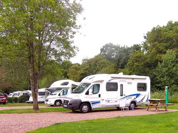 Fully-serviced gravel touring pitch