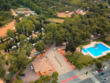 Piscina al aire libre del camping