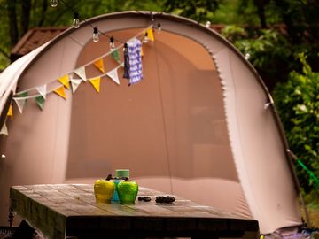 Tent pitch