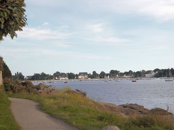 Walk down the path to the beach